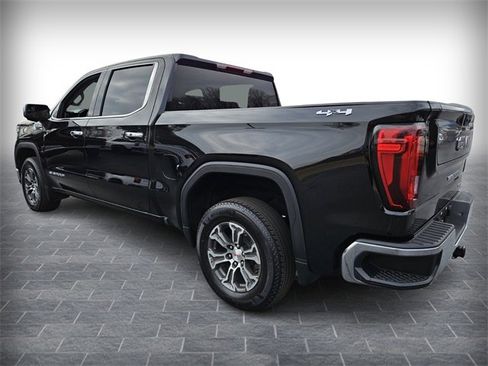 Used 2025 GMC Sierra 1500 SLT image 5