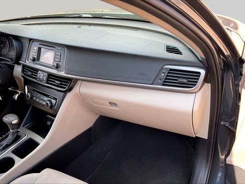 Used 2016 Kia Optima LX FWD image 18