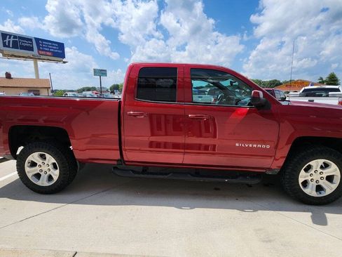 Used 2018 Chevrolet Silverado 1500 LT w/ All Star Edition AWD/4WD image 7