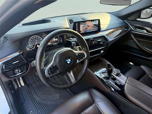 Used 2019 BMW M550i xDrive AWD/4WD image 11