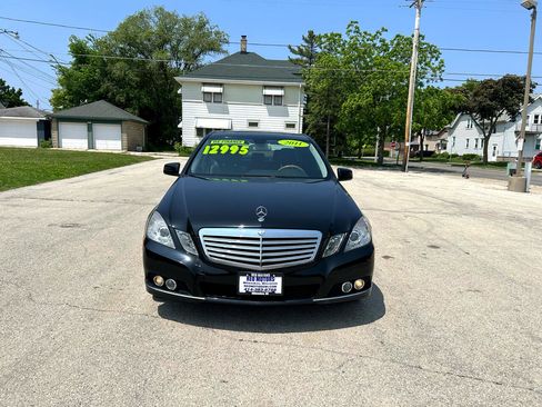 Used 2011 Mercedes-Benz E 350 4MATIC Sedan image 2