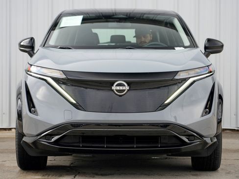 Used 2024 Nissan Ariya AWD image 6