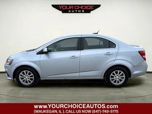 Used 2018 Chevrolet Sonic LT w/ Convenience Package image 2
