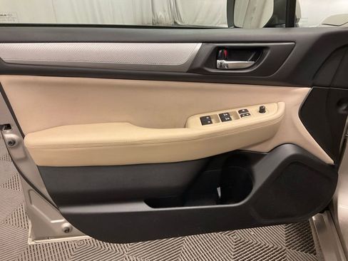 Used 2017 Subaru Legacy 2.5i Premium AWD/4WD image 14