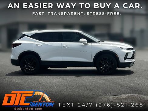 Used 2023 Chevrolet Blazer LT FWD image 4