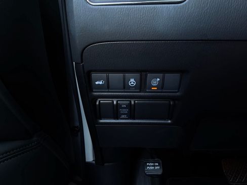 Used 2024 Nissan Armada SL RWD image 28