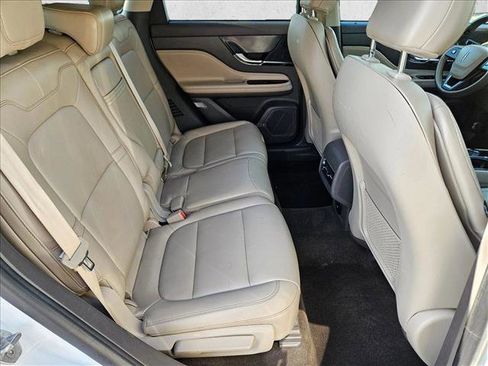 Used 2021 Lincoln Corsair FWD w/ Rear Removable Package Tray image 18