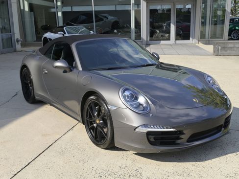 Used 2016 Porsche 911 Carrera 4 image 3