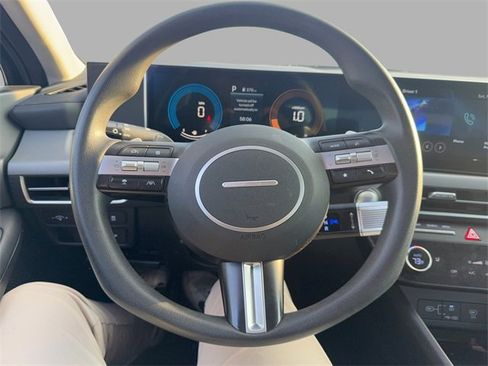 Used 2025 Hyundai Sonata SEL image 12