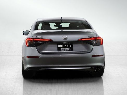 Used 2023 Honda Civic Sport image 4