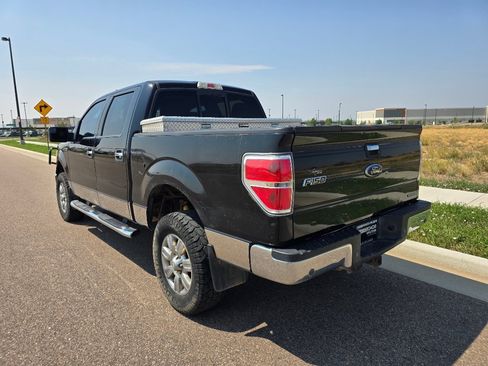 Used 2011 Ford F150 XLT w/ XLT Chrome Pkg AWD/4WD image 3