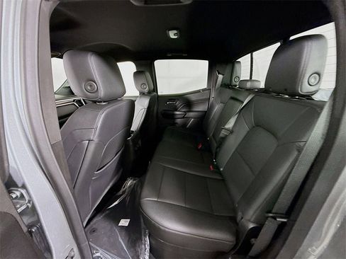 New 2026 GMC Canyon Elevation w/ Convenience Package image 18