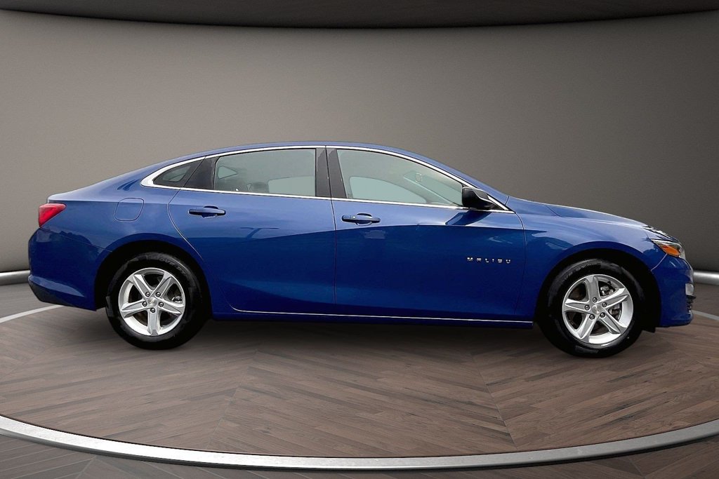 Used 2023 Chevrolet Malibu LS FWD image 9