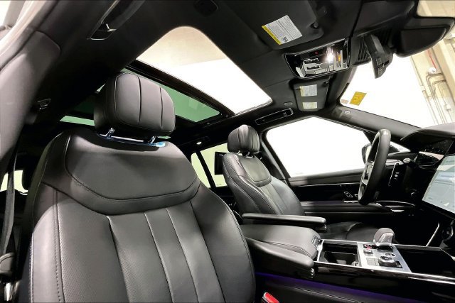 Used 2023 Land Rover Range Rover Autobiography AWD/4WD image 11