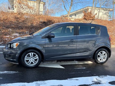 Used 2012 Chevrolet Sonic LT image 8