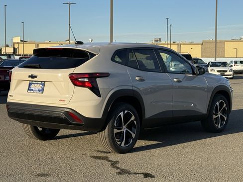 New 2026 Chevrolet Trax RS w/ Sunroof Package image 5