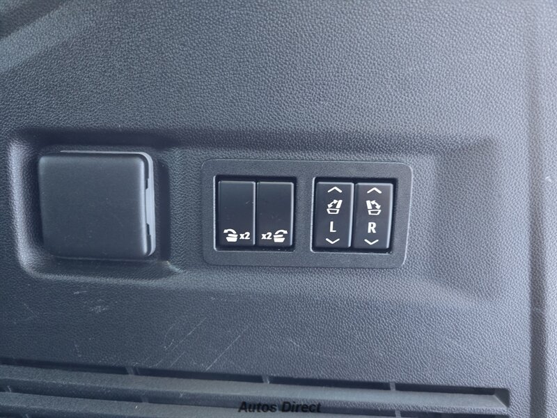 Used 2021 Chevrolet Tahoe High Country RWD image 46
