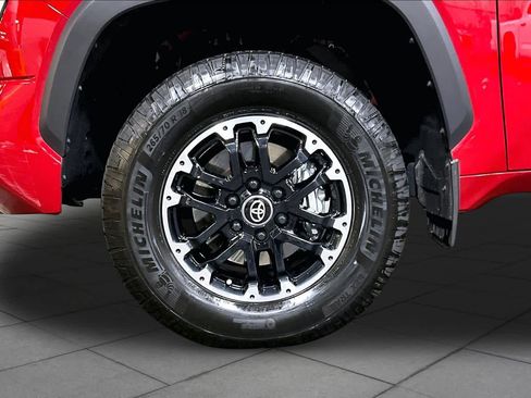 Used 2026 Toyota Tundra SR5 w/ TRD Off-Road Package AWD/4WD image 11