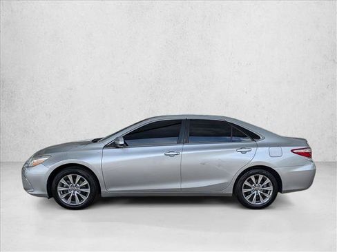 Used 2015 Toyota Camry XLE FWD image 8