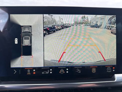 Used 2024 Chevrolet Silverado 1500 High Country w/ Technology Package image 26