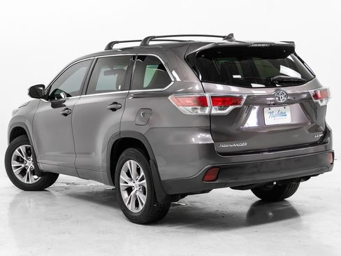 Used 2015 Toyota Highlander Plus AWD/4WD image 28