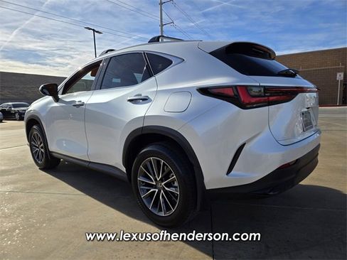 Certified 2025 Lexus NX 250 FWD image 5