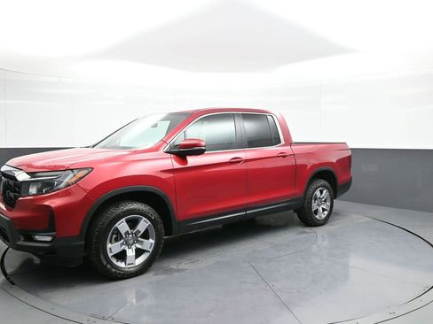 Certified 2025 Honda Ridgeline RTL image 10