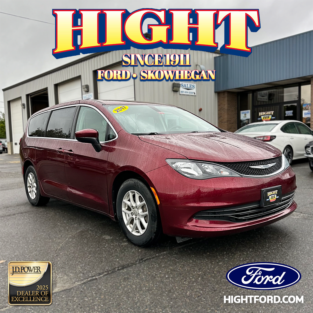 Used 2017 Chrysler Pacifica LX FWD image 1