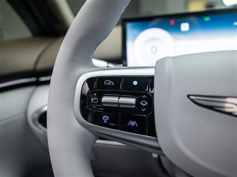 New 2026 Genesis GV70 2.5T Advanced image 23