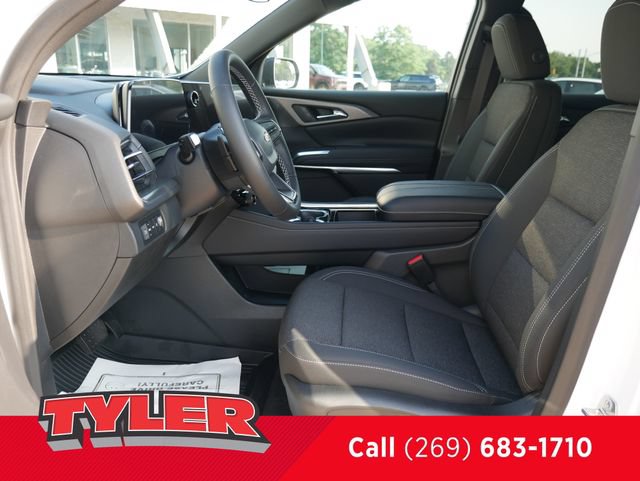 New 2027 Chevrolet Traverse LT w/ LPO, Floor Liner Package AWD/4WD image 34