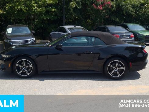 Used 2024 Ford Mustang Premium RWD image 10