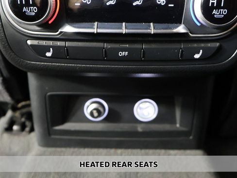 Used 2018 Audi Q7 3.0T Prestige image 12