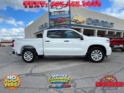 Used 2023 Chevrolet Silverado 1500 Custom AWD/4WD image 2