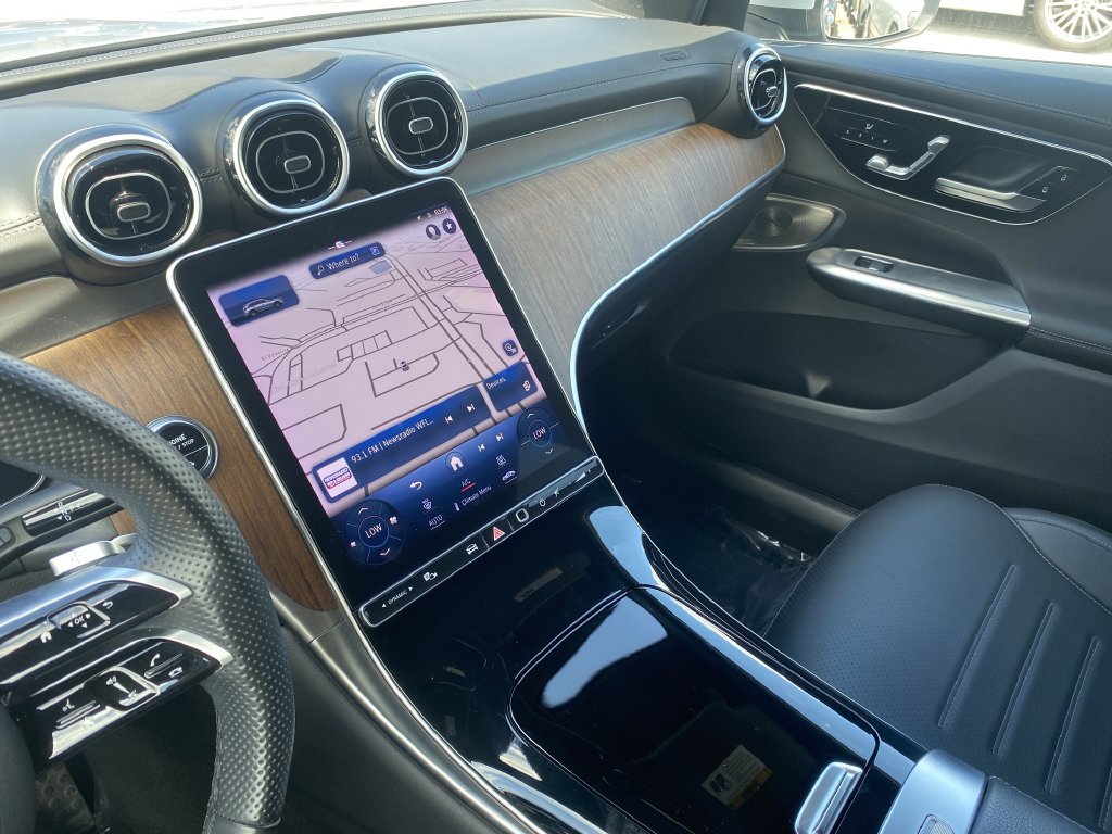 Used 2023 Mercedes-Benz GLC 300 w/ AMG Line image 7