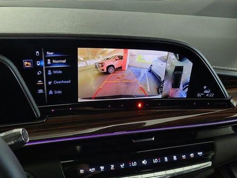 Certified 2022 Cadillac Escalade Premium Luxury image 27