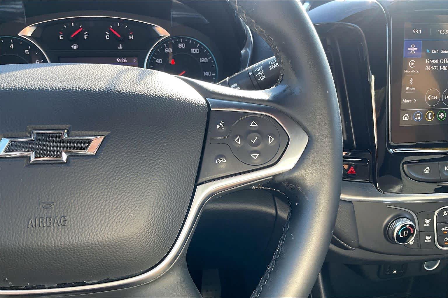 Used 2023 Chevrolet Traverse LT FWD image 19