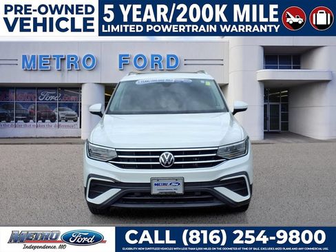 Used 2023 Volkswagen Tiguan SE w/ Panoramic Sunroof Package AWD/4WD image 7