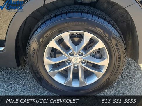 Used 2019 Hyundai Santa Fe SE FWD image 9