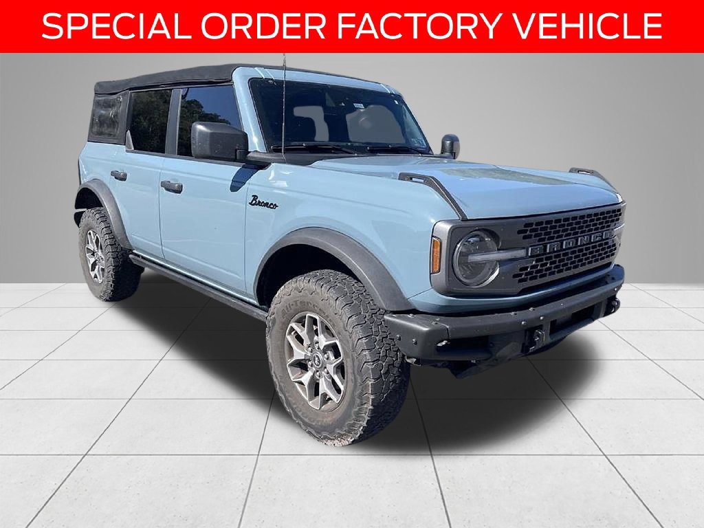 Used 2023 Ford Bronco Badlands AWD/4WD image 3