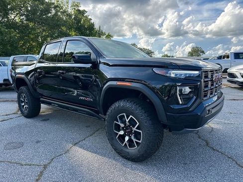 New 2025 GMC Canyon AT4 w/ AT4X Package image 2