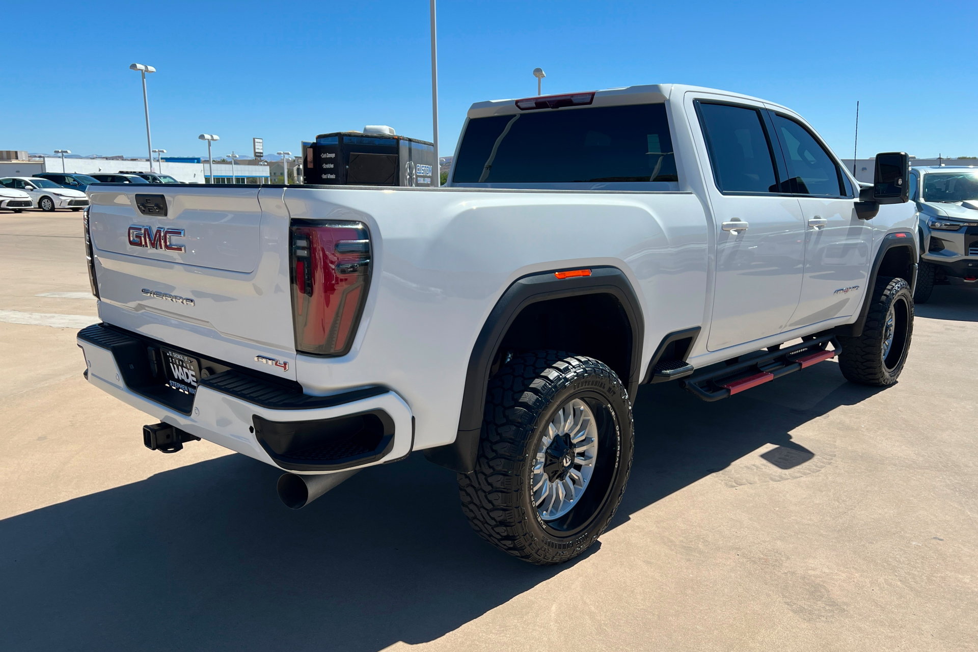 Used 2024 GMC Sierra 3500 AT4 AWD/4WD image 6