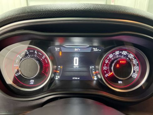 Used 2016 Dodge Challenger R/T Scat Pack RWD image 12