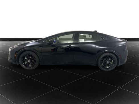 New 2026 Toyota Prius AWD image 2