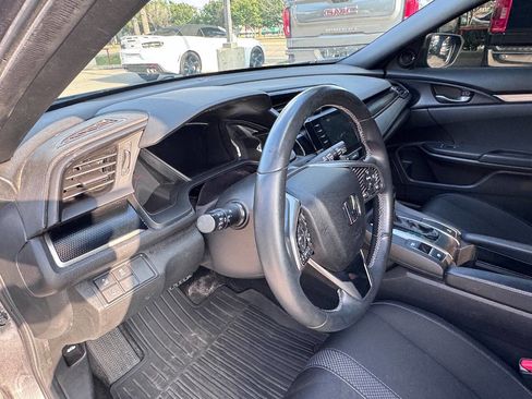 Used 2021 Honda Civic Sport image 18