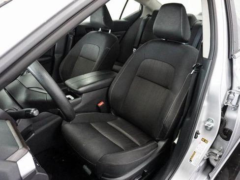 Used 2024 Nissan Altima 2.5 SV image 14