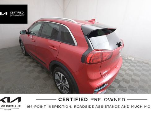 Used 2020 Kia Niro EX Premium w/ Cold Weather Package image 8