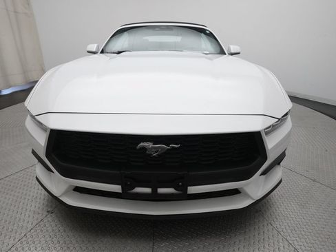 Used 2025 Ford Mustang Premium RWD image 11