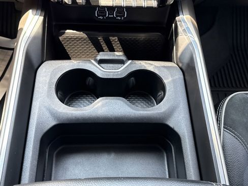 Used 2024 RAM 2500 Laramie image 32