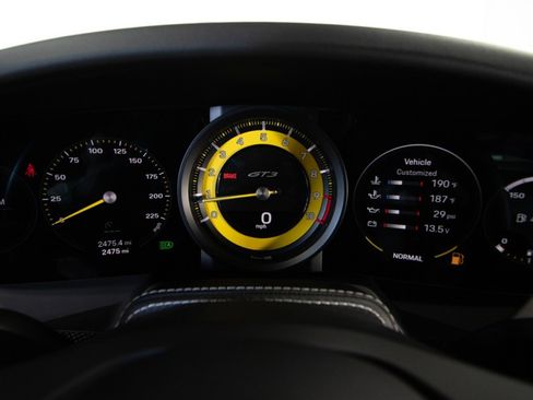Used 2022 Porsche 911 GT3 image 32