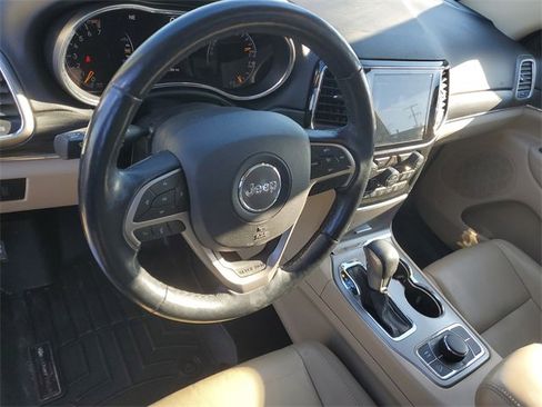 Used 2020 Jeep Grand Cherokee Limited image 19